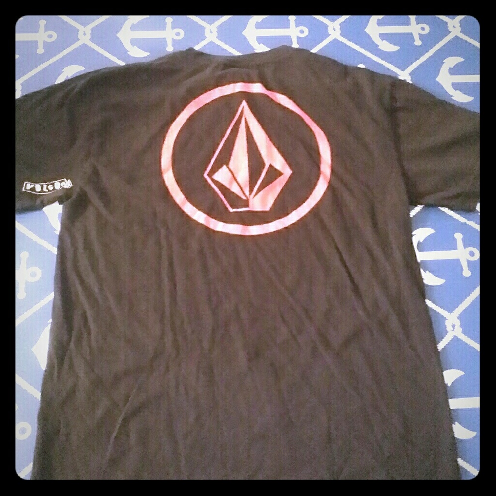 Volcom shirt